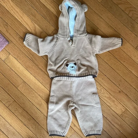 Dylan Abby Matching Sets Baby Sweater Set Dylan Abby Size 69